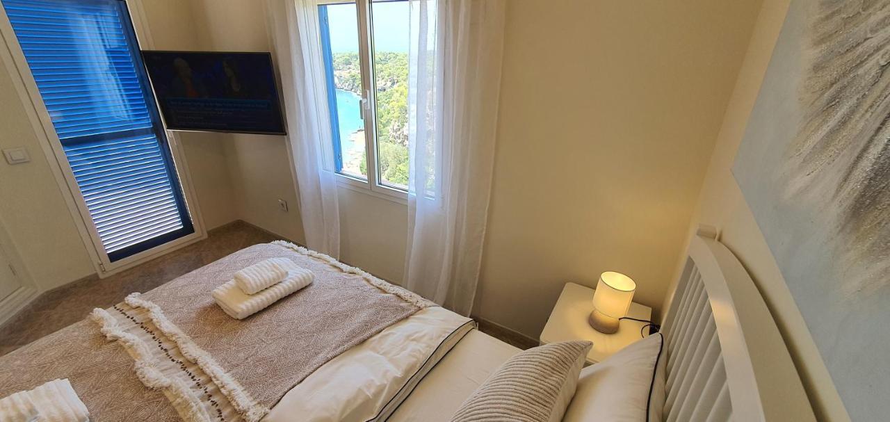 * Casa Del Diamante - Meer- Und Buchtblick Villa * Cala Pi  Exterior photo